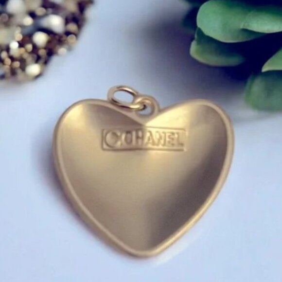 Authentic Heart Pendant Zipperpull - Picture 2 of 2